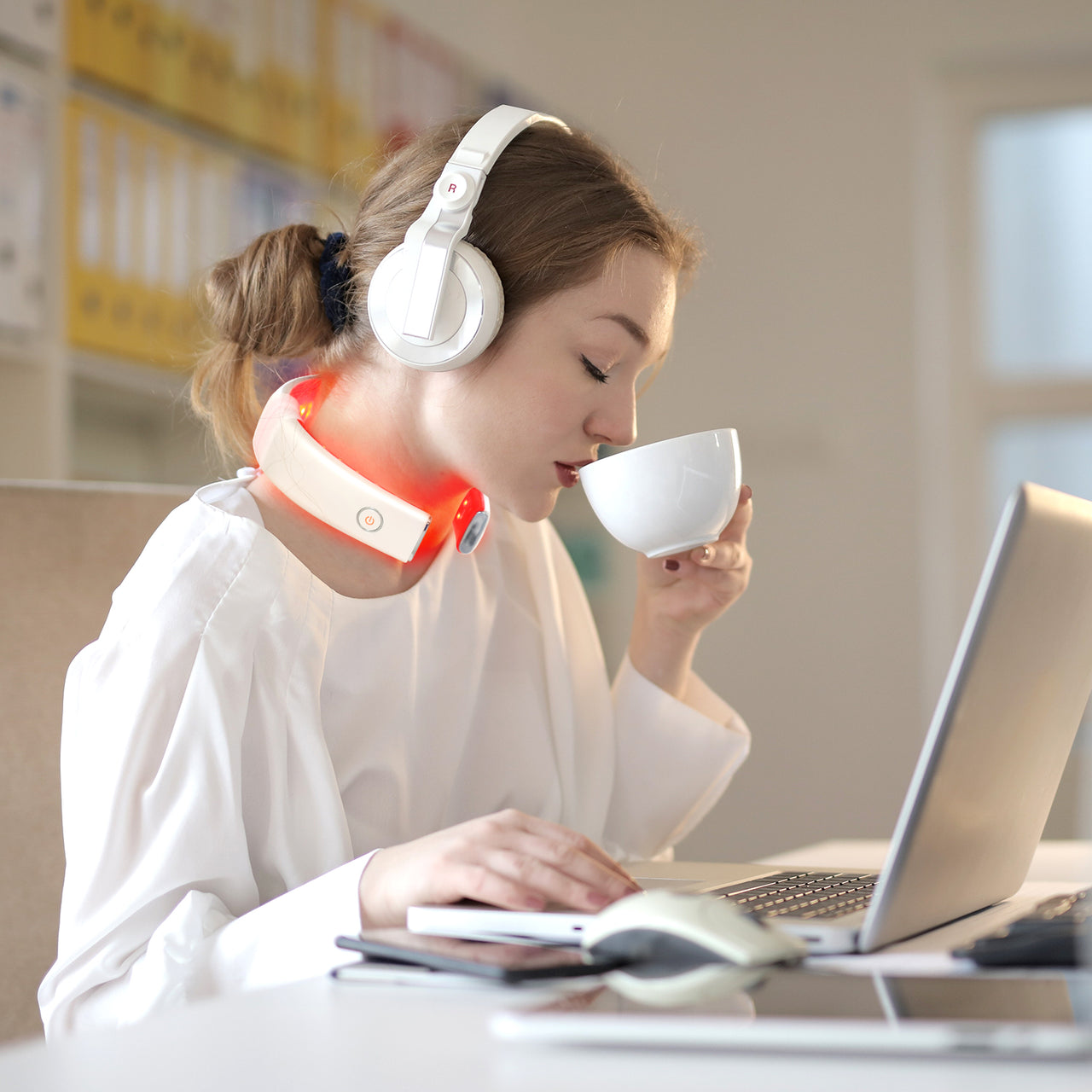 Red Light Therapy Neck Pain Treatment Device - Usuie