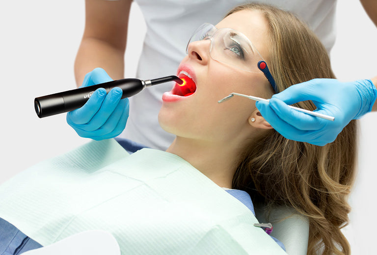 Usuie Oral&Targeted Light Therapy Device
